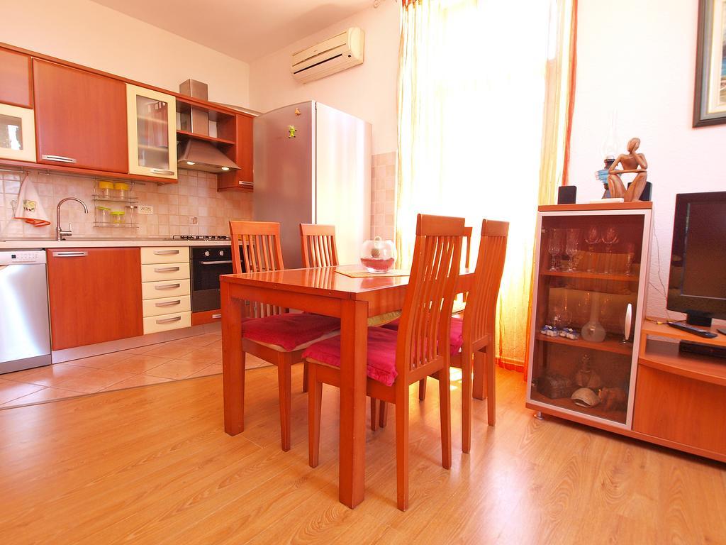 Apartments Fazanka 849 Fazana Bagian luar foto