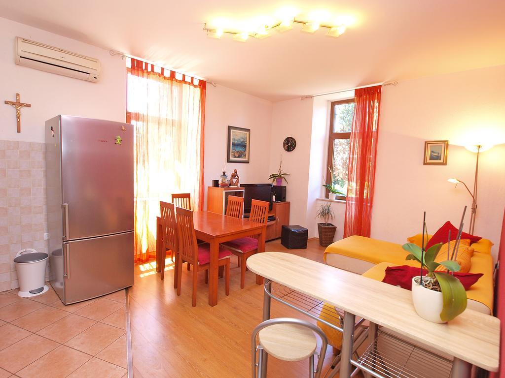 Apartments Fazanka 849 Fazana Bagian luar foto